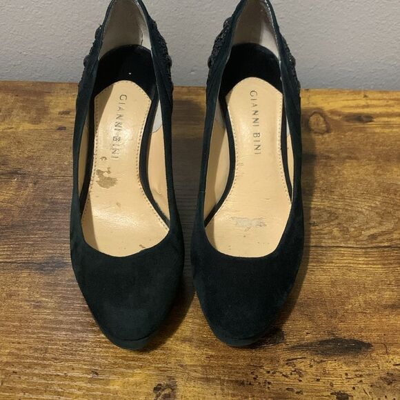 Gianni Bini Brenda Black Suede Rhinestone Platform Pumps  Size 7 - Picture 2 of 8